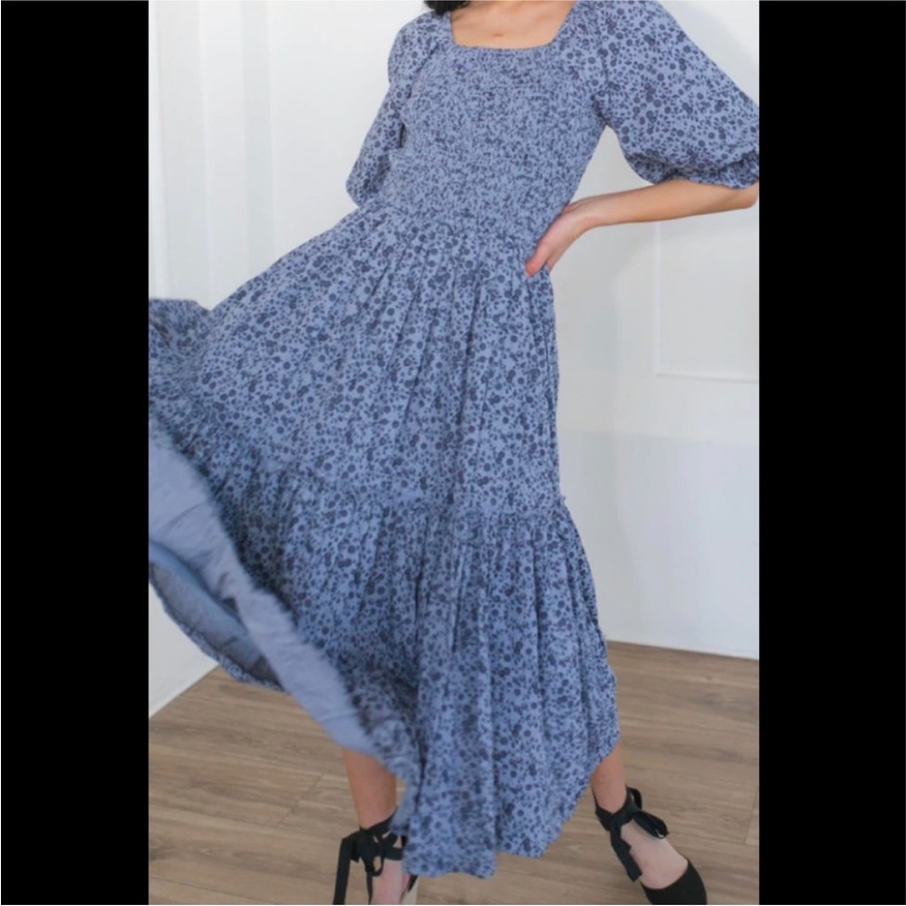 IVY CITY Madeline Dress Medium Navy Floral